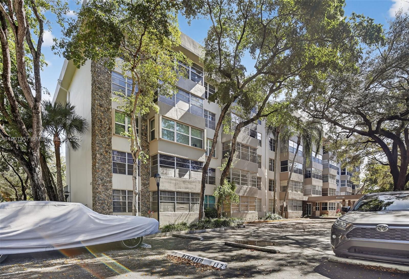 PLANTATION PLACE CONDO - Residential Lease