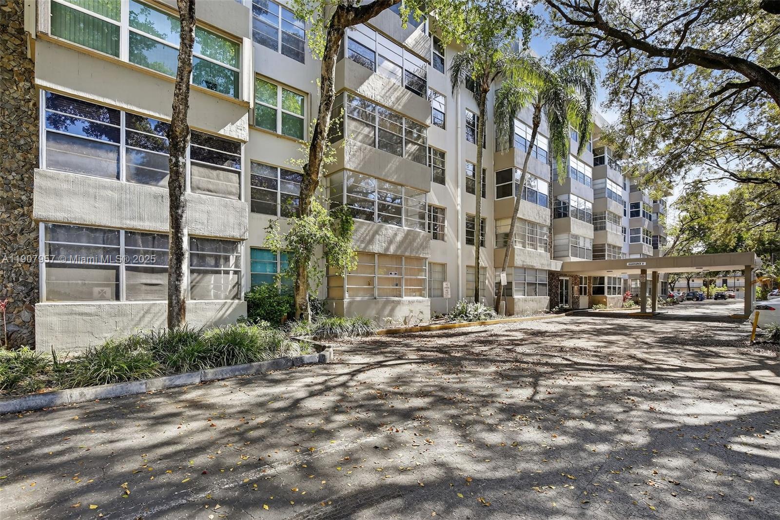 PLANTATION PLACE CONDO - Residential Lease