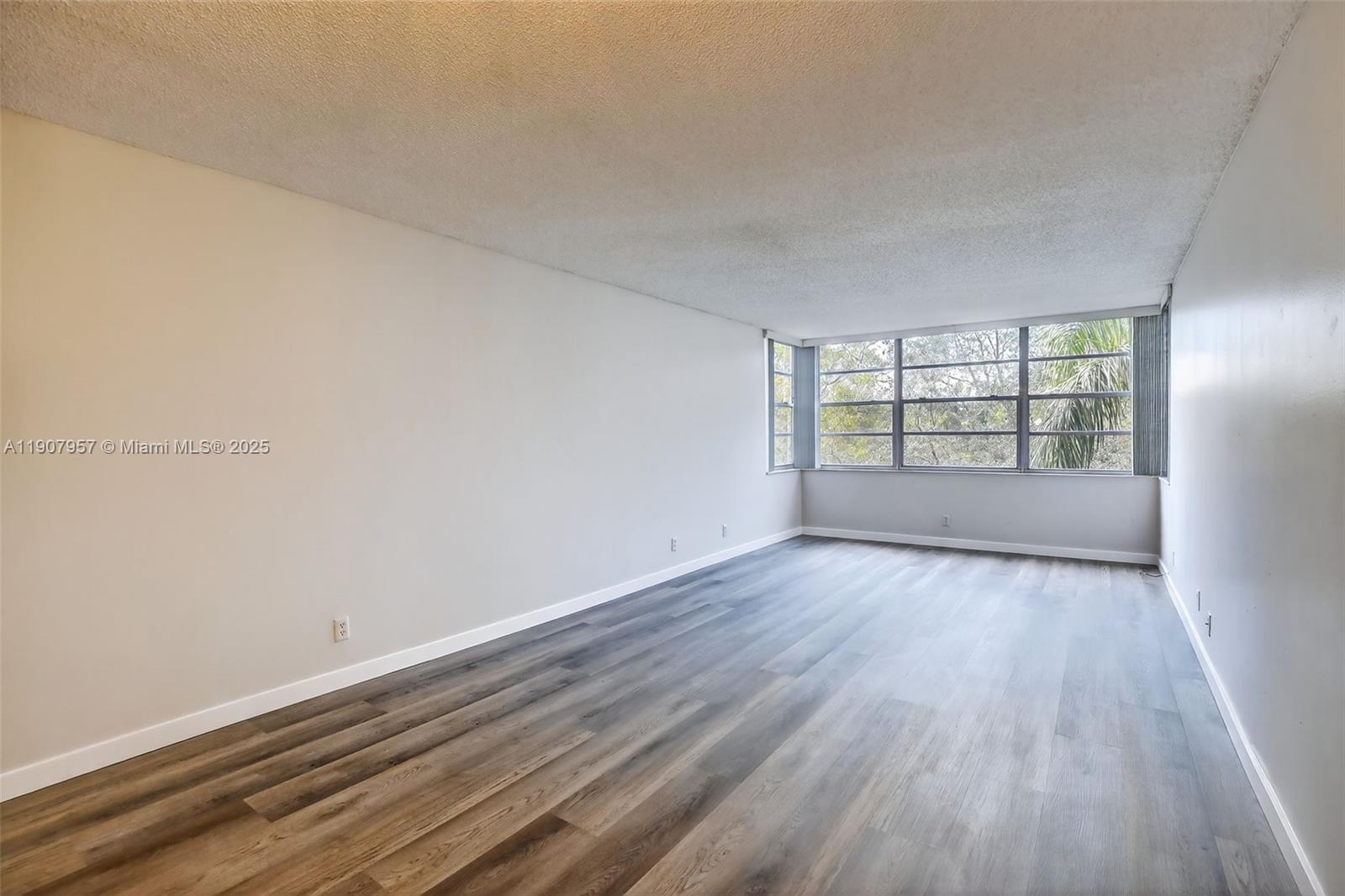 PLANTATION PLACE CONDO - Residential Lease