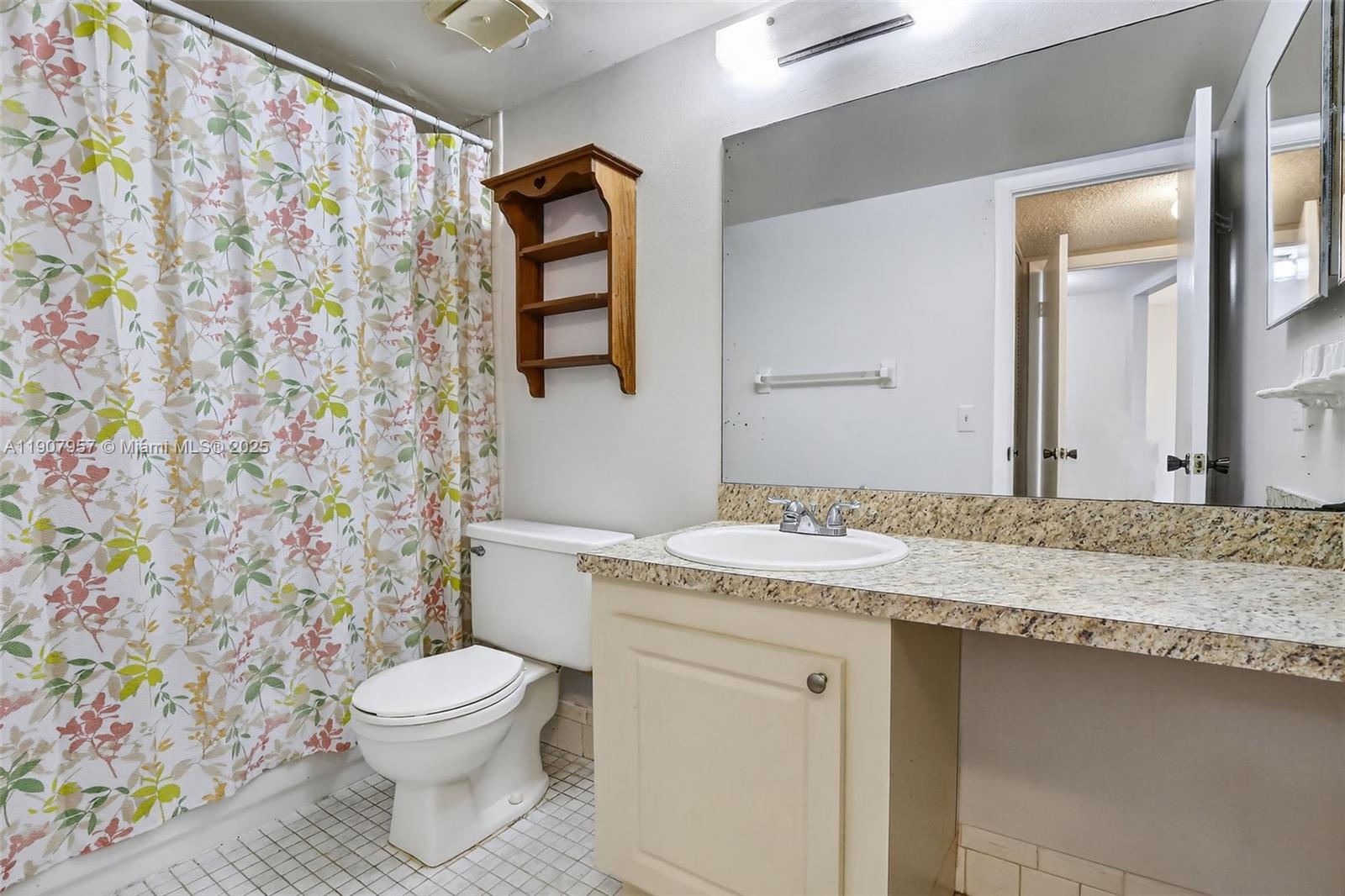 PLANTATION PLACE CONDO - Residential Lease