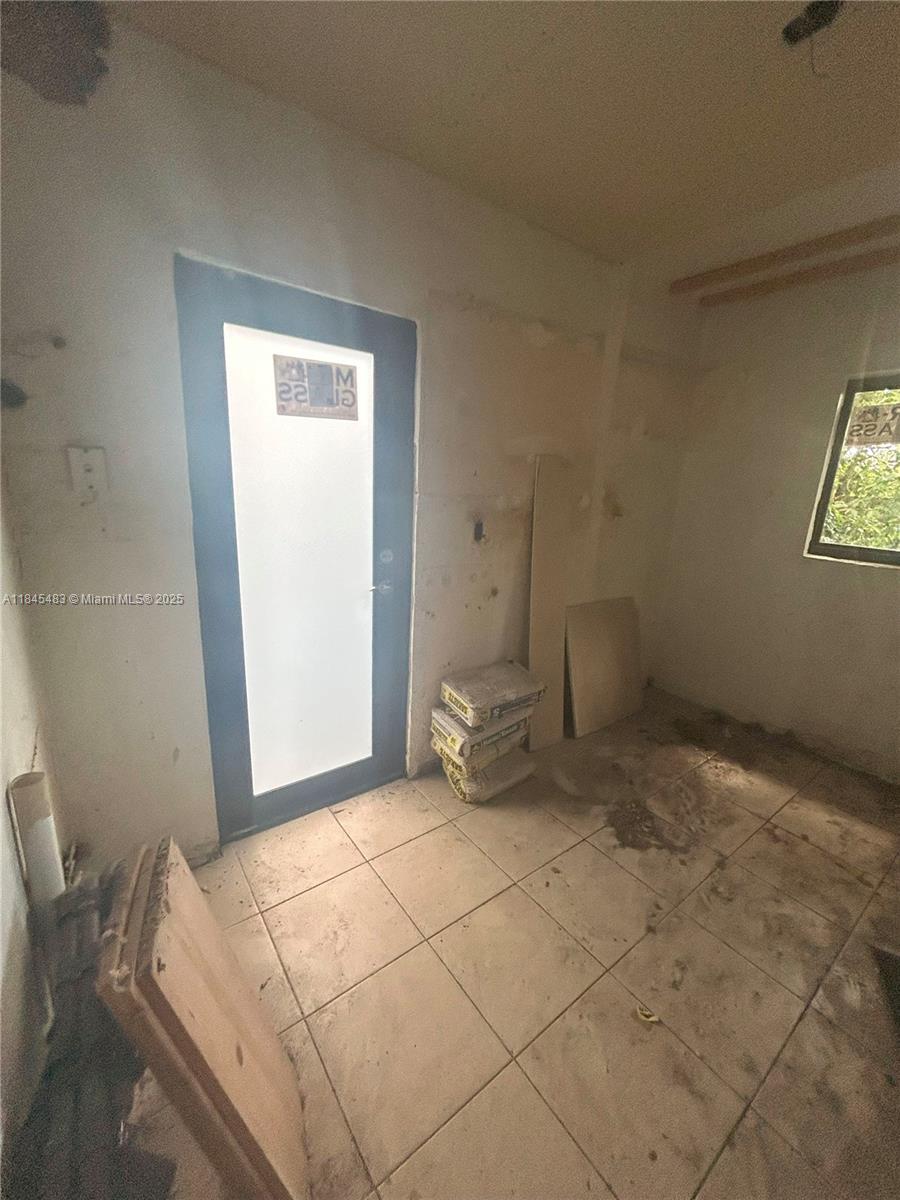 ELEANOR PARK - Residential