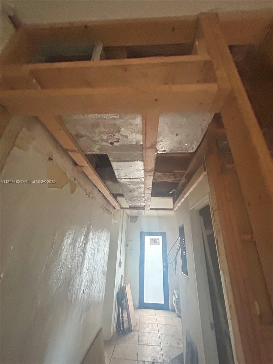 ELEANOR PARK - Residential