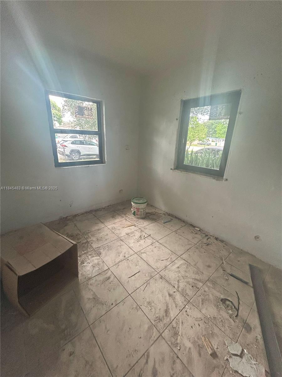 ELEANOR PARK - Residential