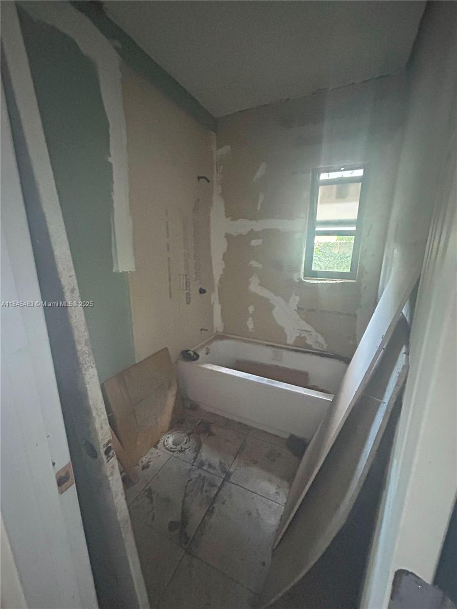 ELEANOR PARK - Residential