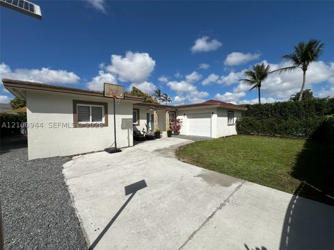 Photo of 9975 NW 27th Ter, Doral, FL 33172 (MLS # A12100944)