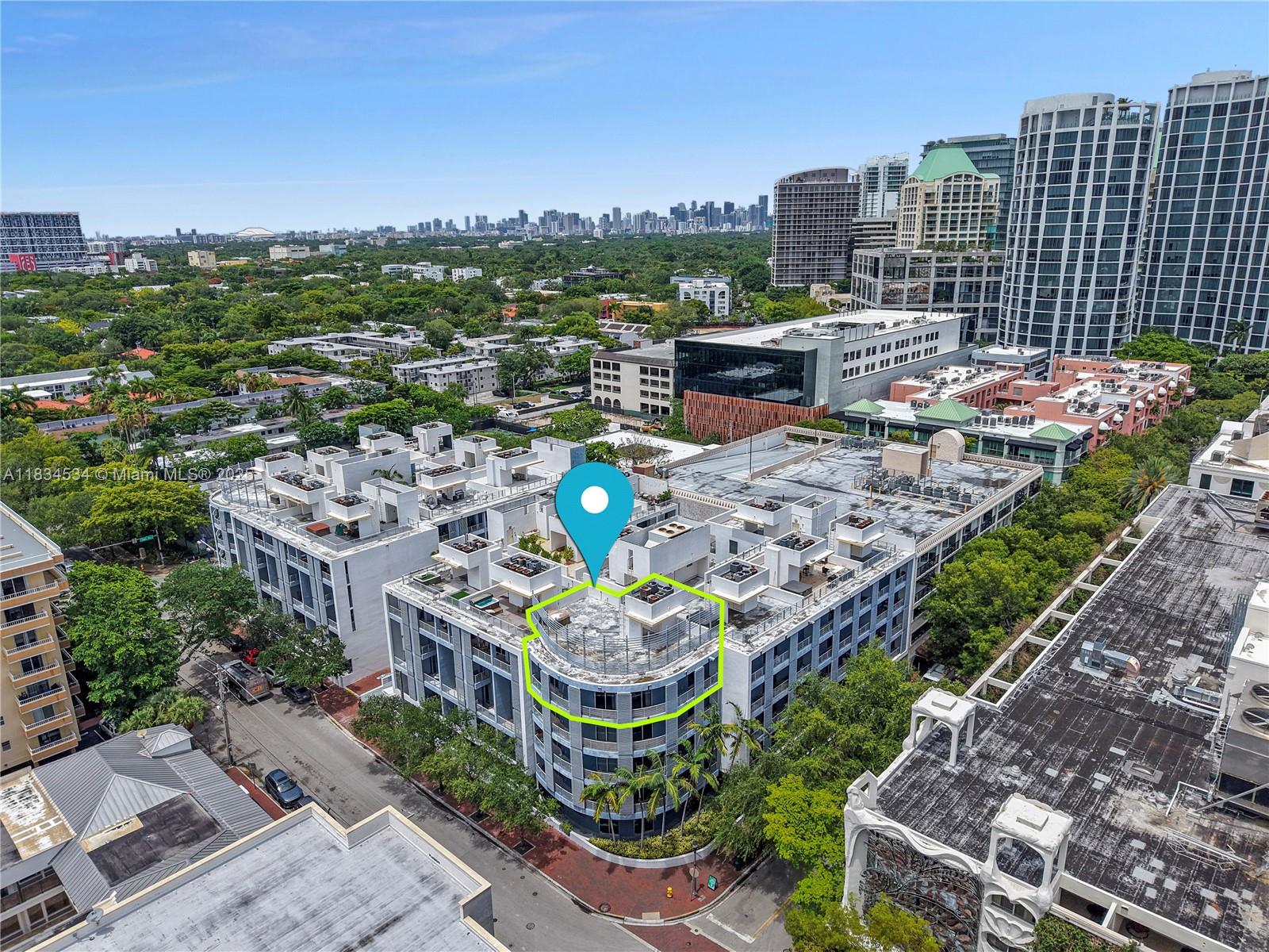 3339 Virginia St PH-1