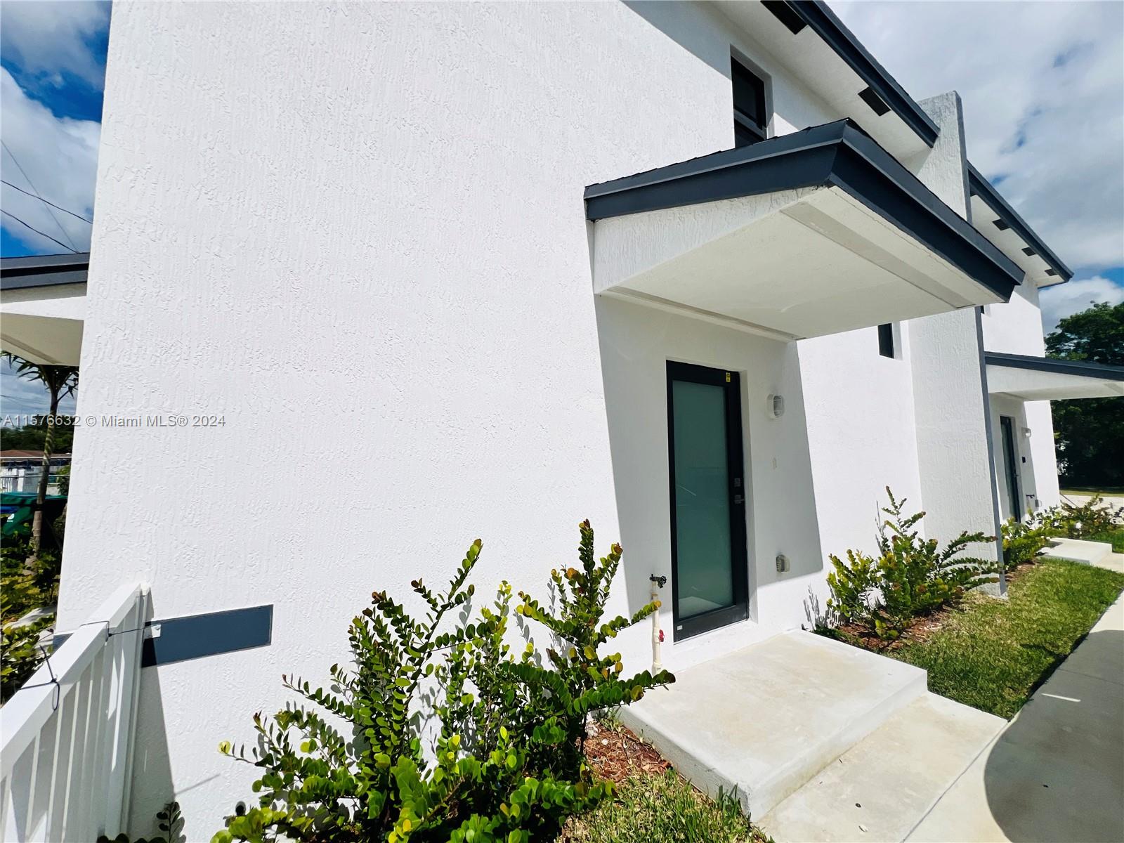 SYMMES-SHARMAN TRACT - Residential Lease