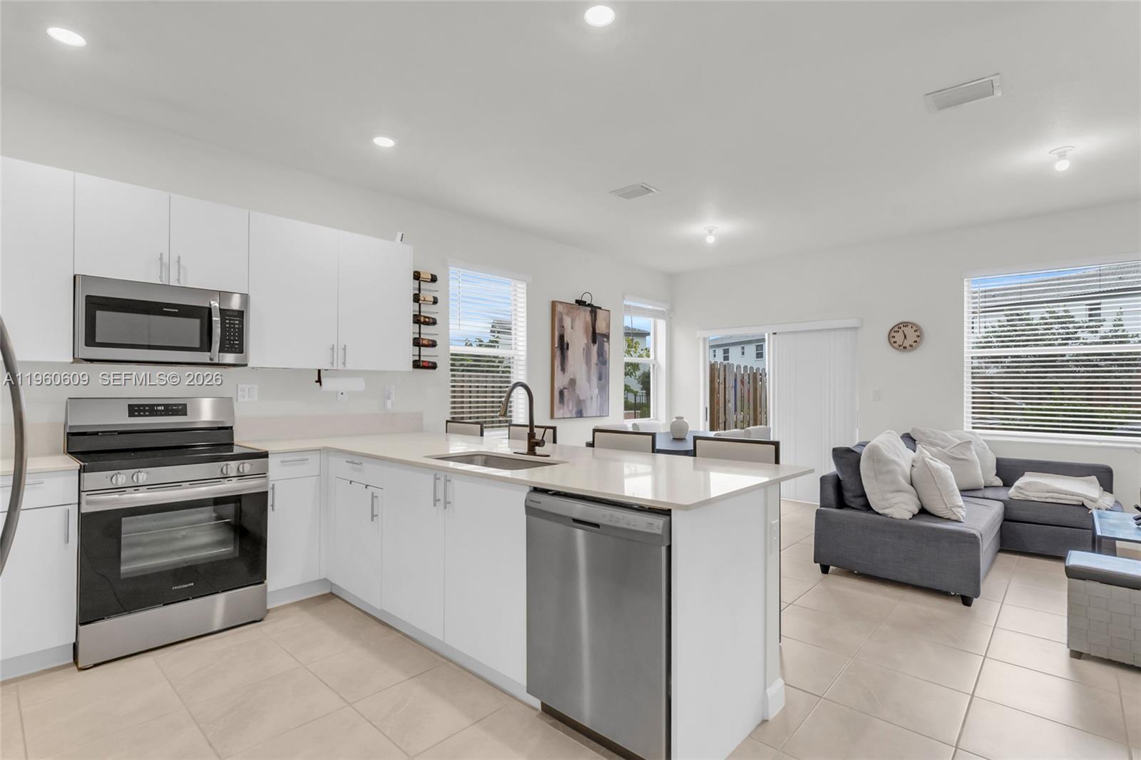 Cedar Pointe - Residential