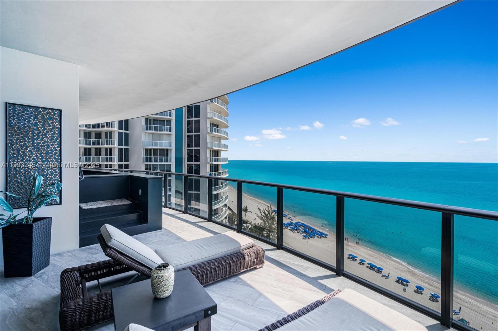 18555 COLLINS AVENUE COND - Residential