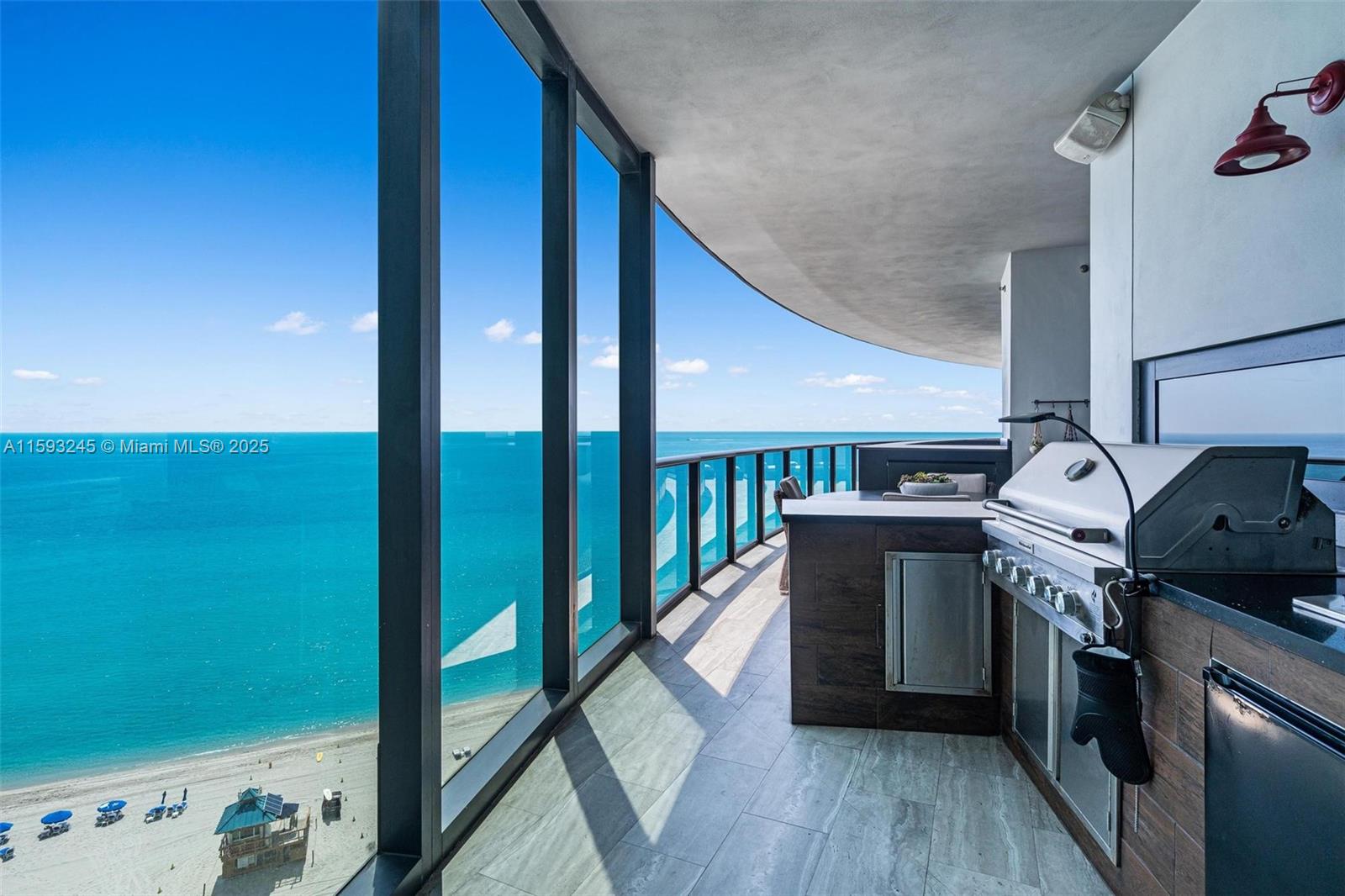 18555 COLLINS AVENUE COND - Residential