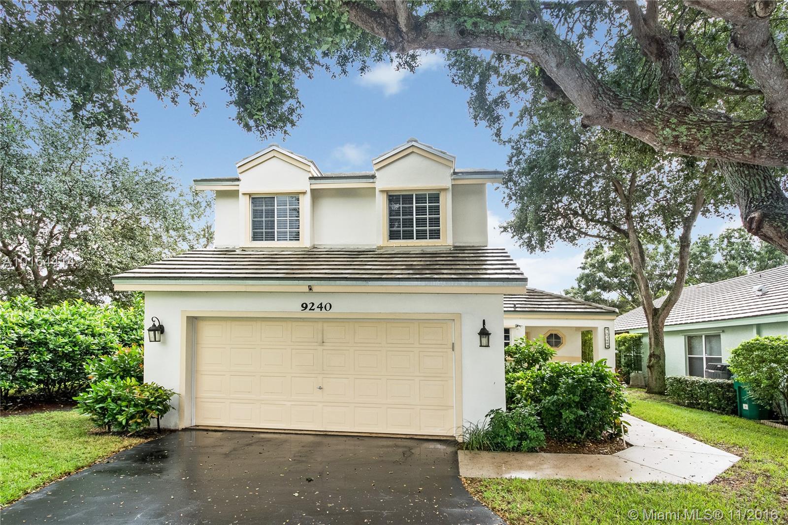 Forest Ridge Cluster Home - Residential