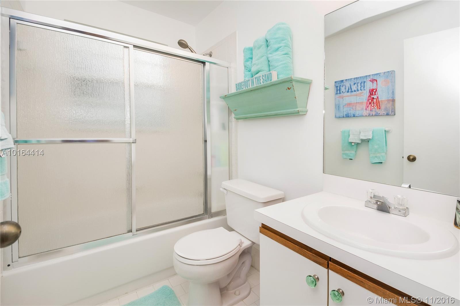 Forest Ridge Cluster Home - Residential