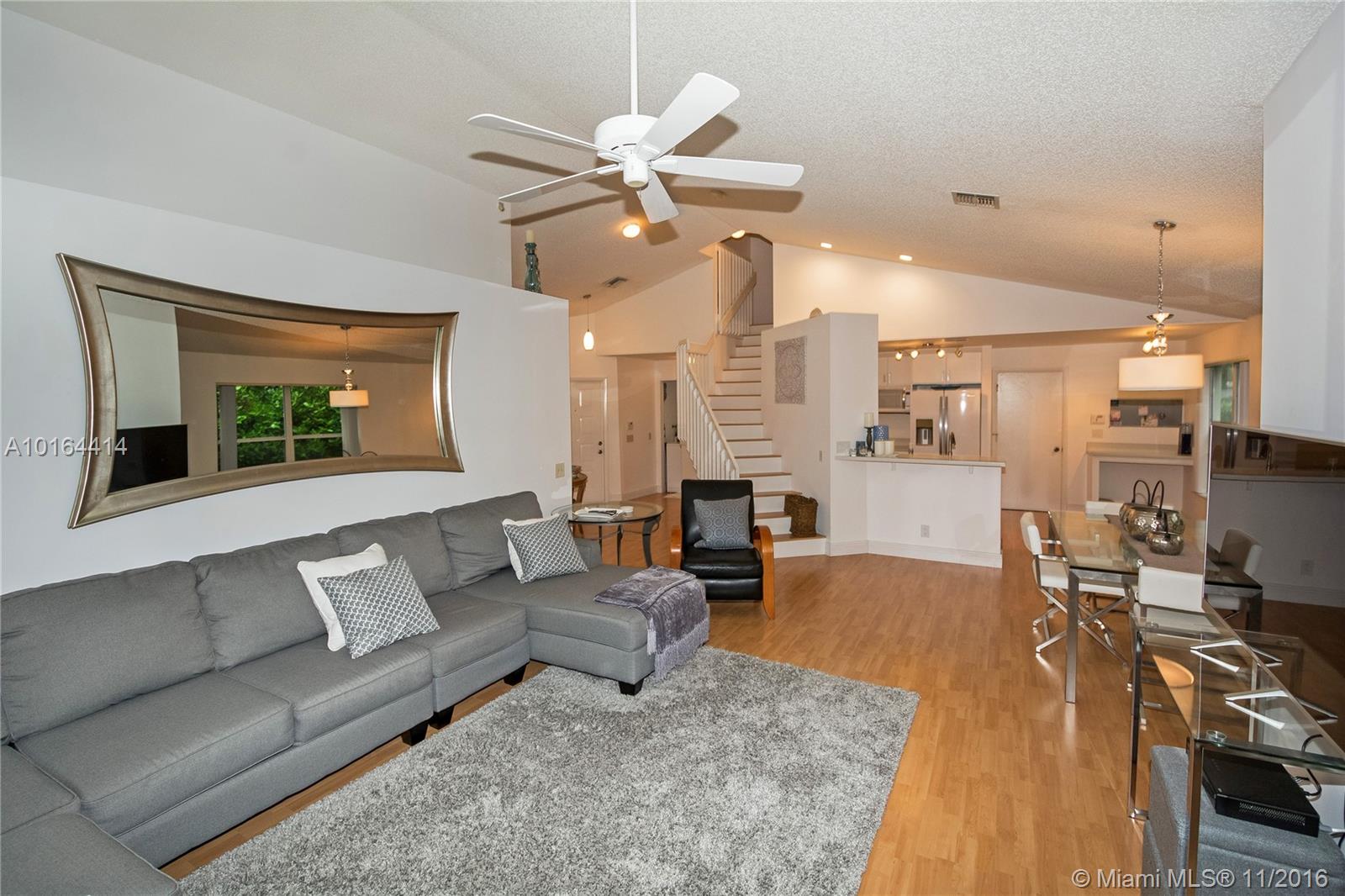 Forest Ridge Cluster Home - Residential