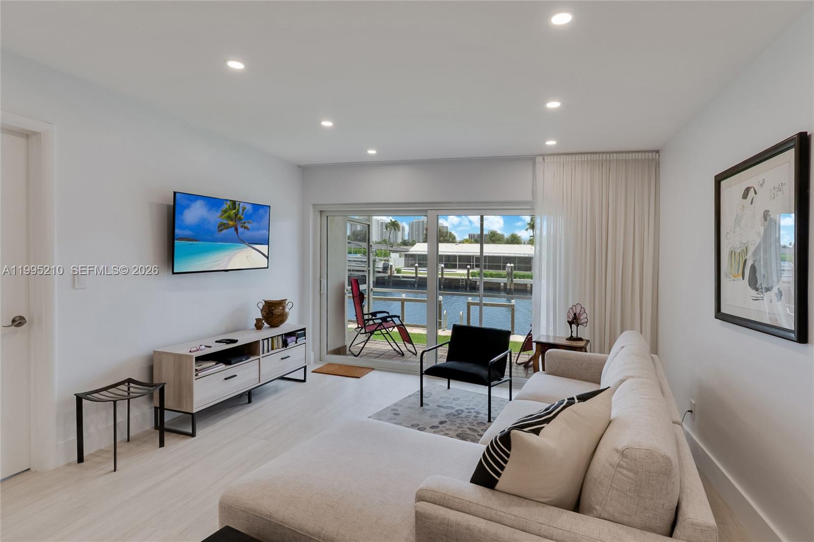 ISLE OF PARADISE CO-OP F - Residential