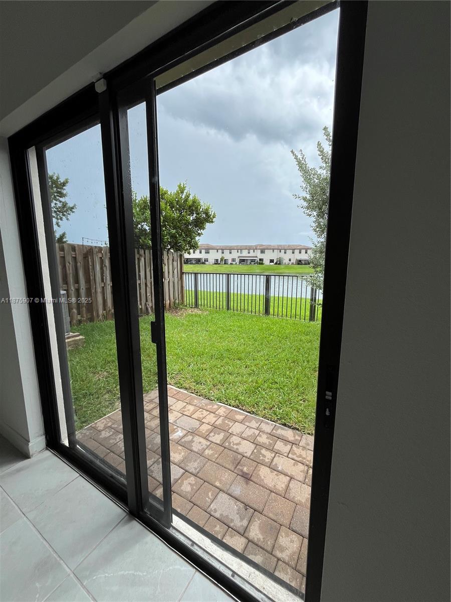 ENCLAVE SOUTH PHASE 2 - Residential Lease