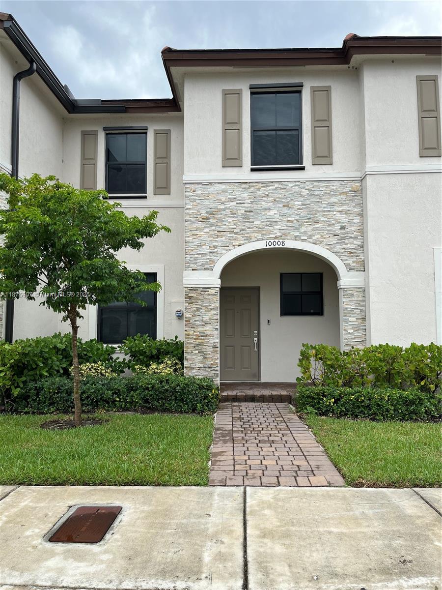 ENCLAVE SOUTH PHASE 2 - Residential Lease