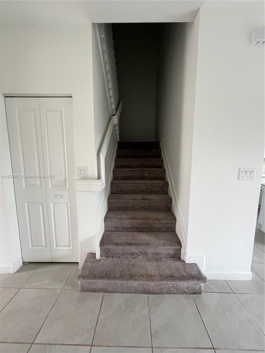 ENCLAVE SOUTH PHASE 2 - Residential Lease