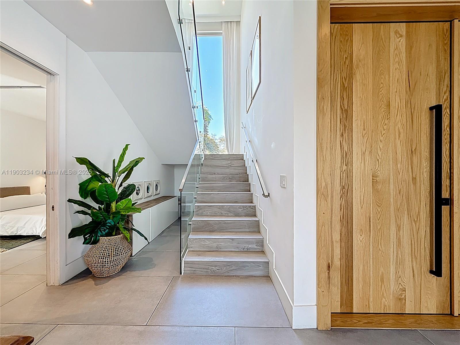 TROPICAL ISLE HOMES SUB - Residential Lease