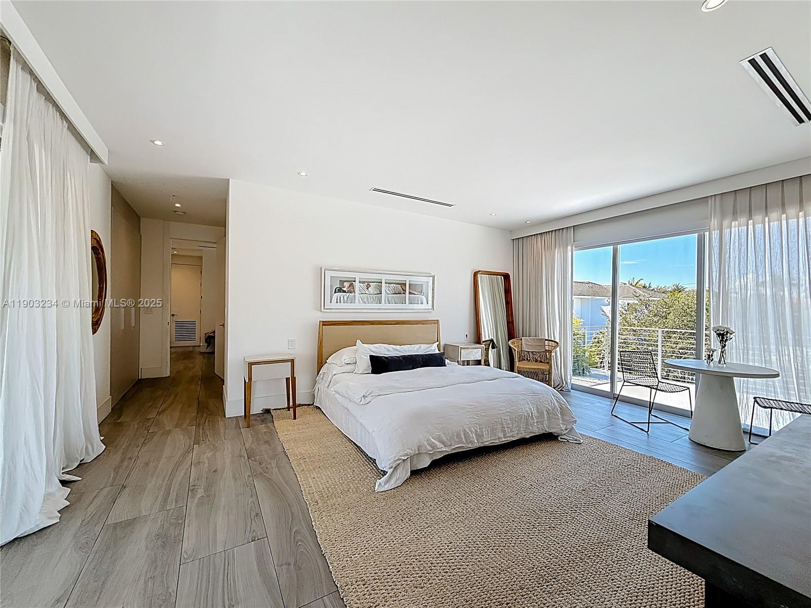 TROPICAL ISLE HOMES SUB - Residential Lease