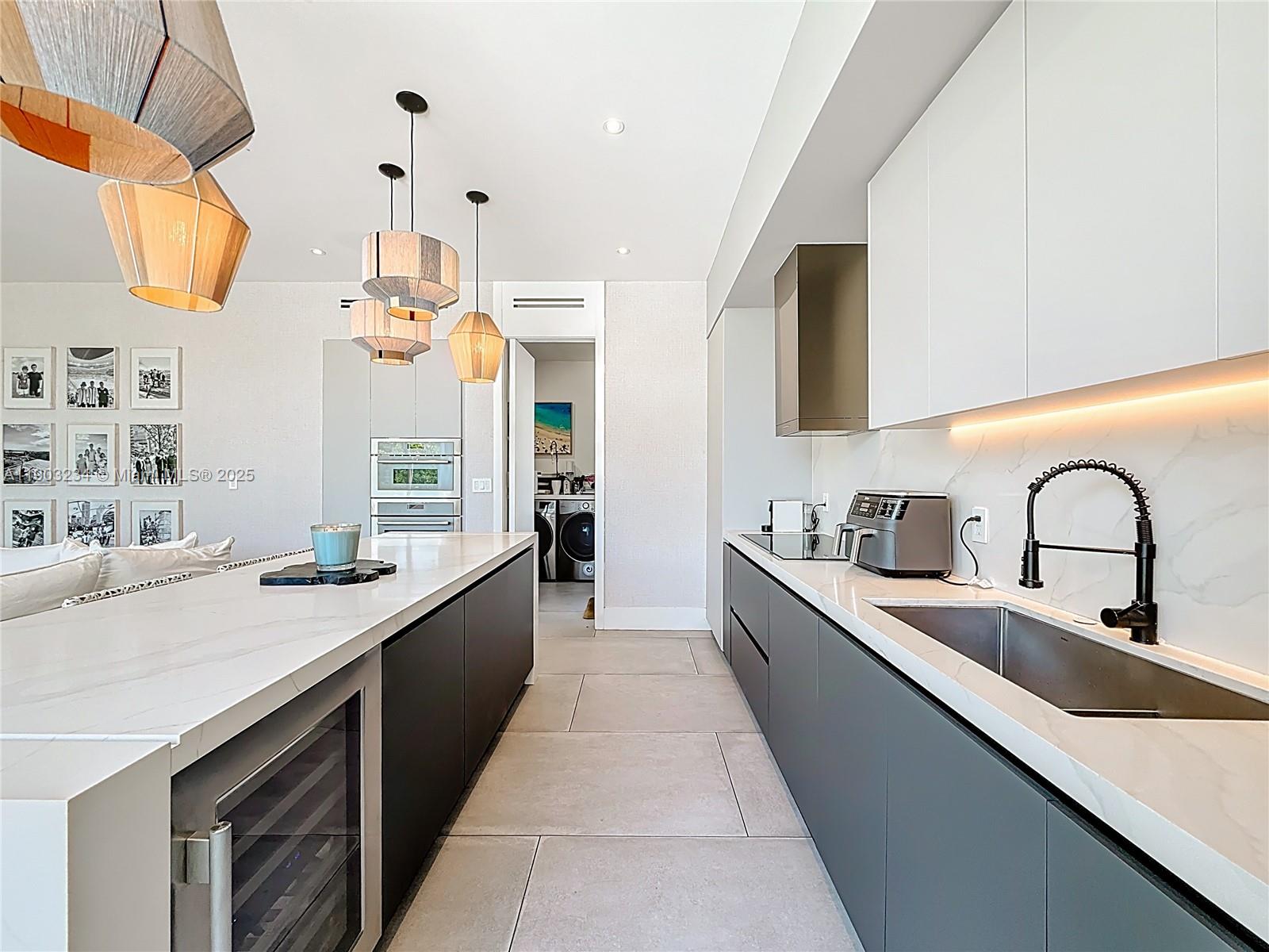 TROPICAL ISLE HOMES SUB - Residential Lease