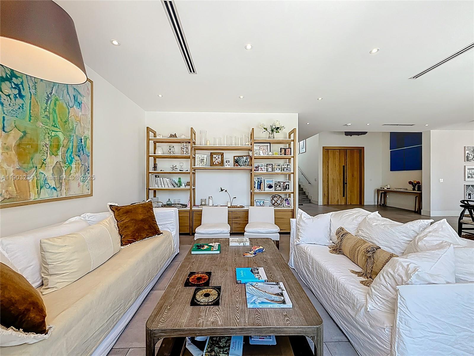 TROPICAL ISLE HOMES SUB - Residential Lease