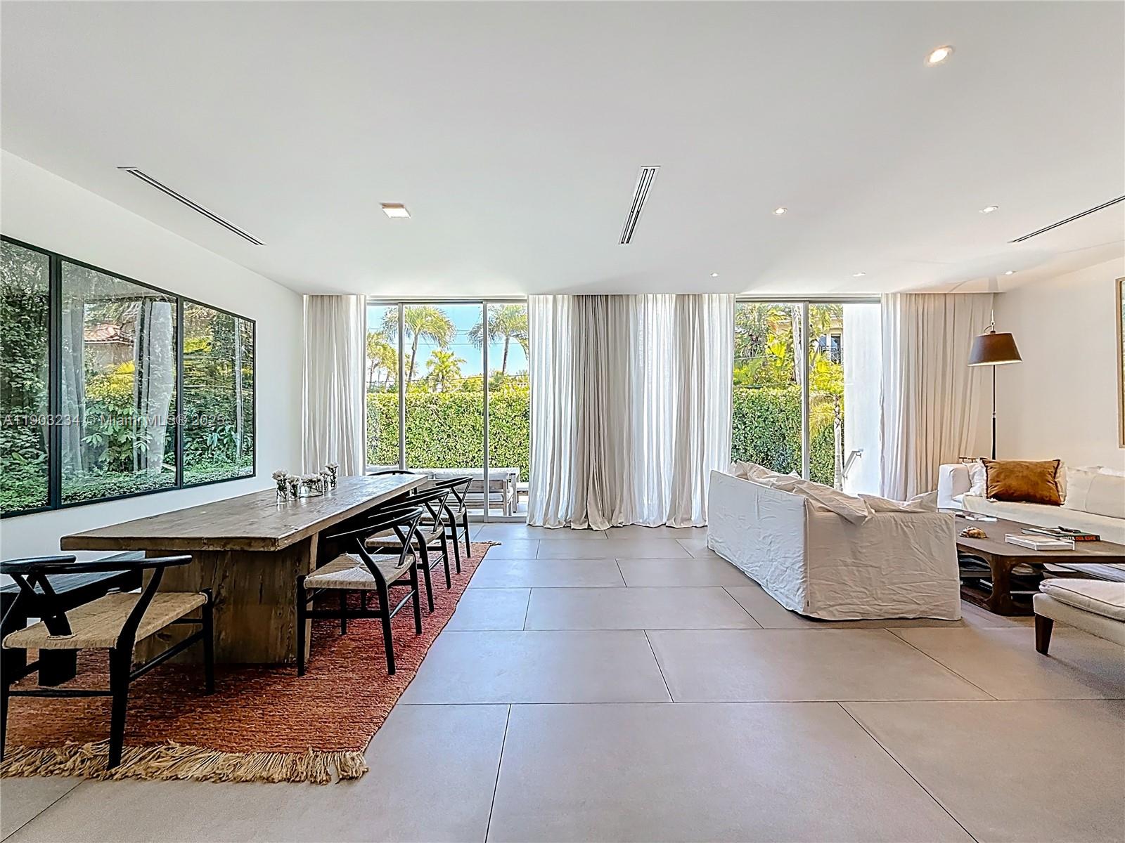 TROPICAL ISLE HOMES SUB - Residential Lease