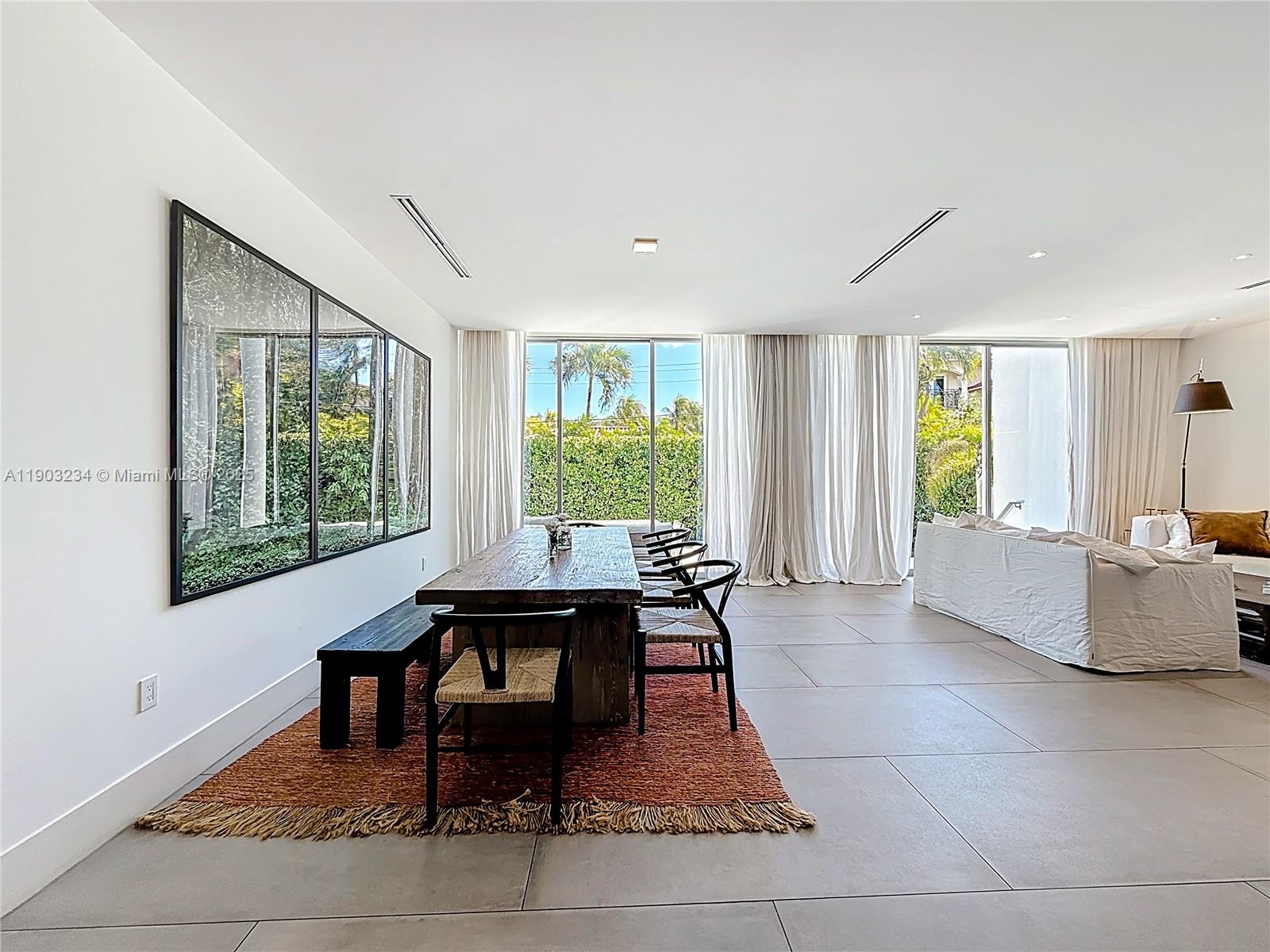 TROPICAL ISLE HOMES SUB - Residential Lease