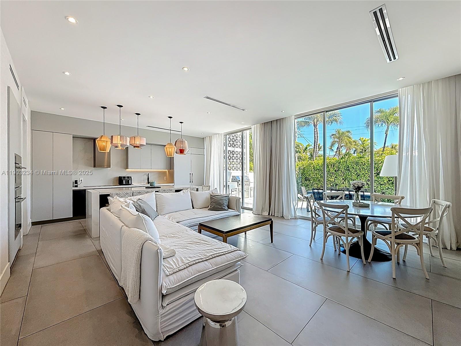 TROPICAL ISLE HOMES SUB - Residential Lease