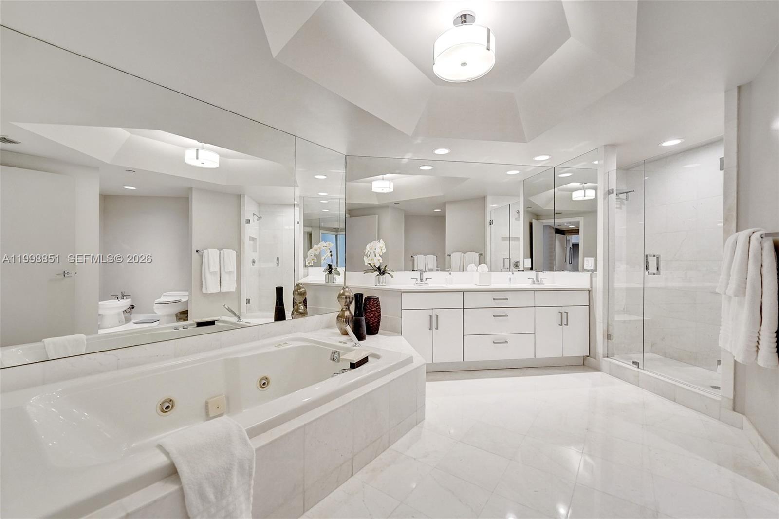 2800 ISL BLVD WILLIAMS IS - Residential