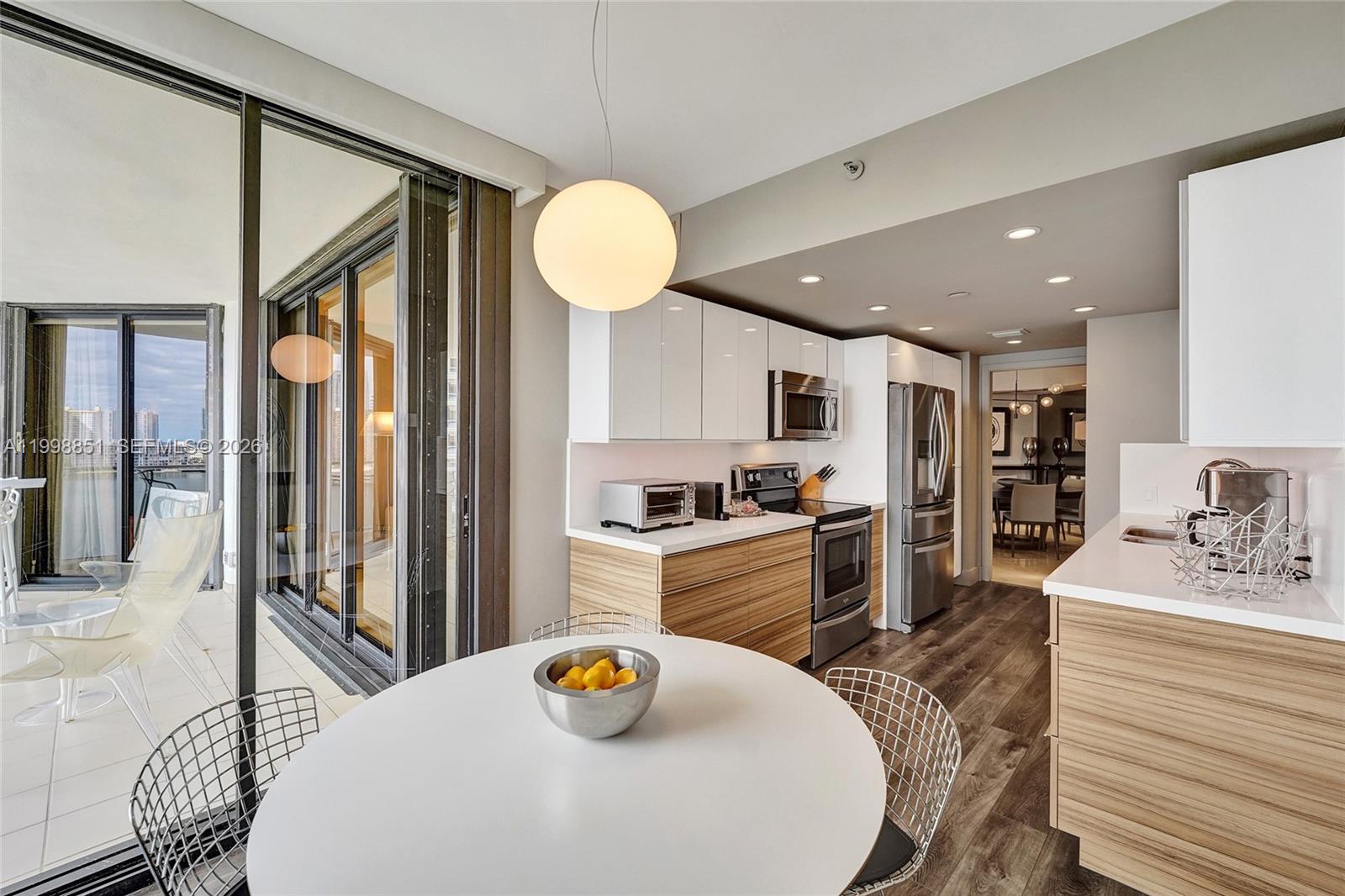 2800 ISL BLVD WILLIAMS IS - Residential