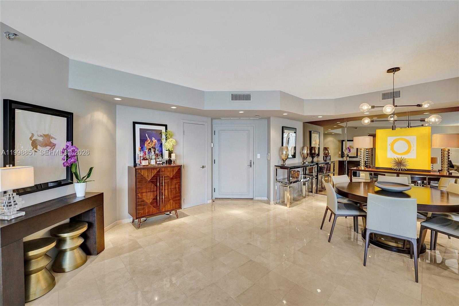 2800 ISL BLVD WILLIAMS IS - Residential