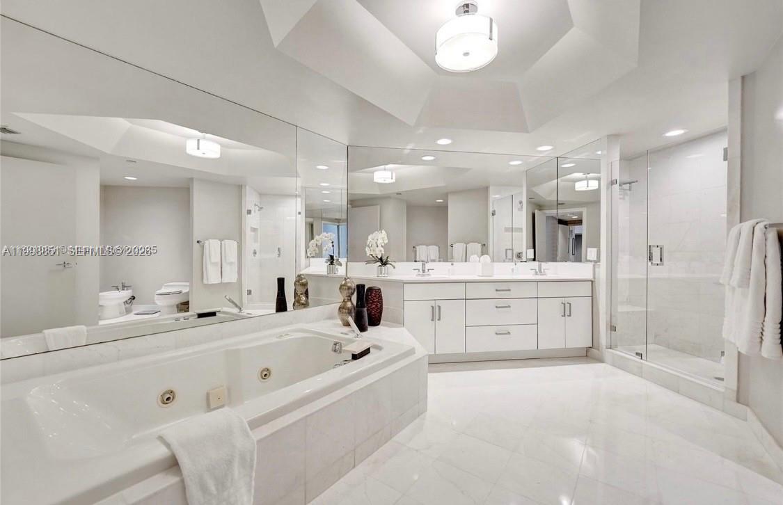 2800 ISL BLVD WILLIAMS IS - Residential