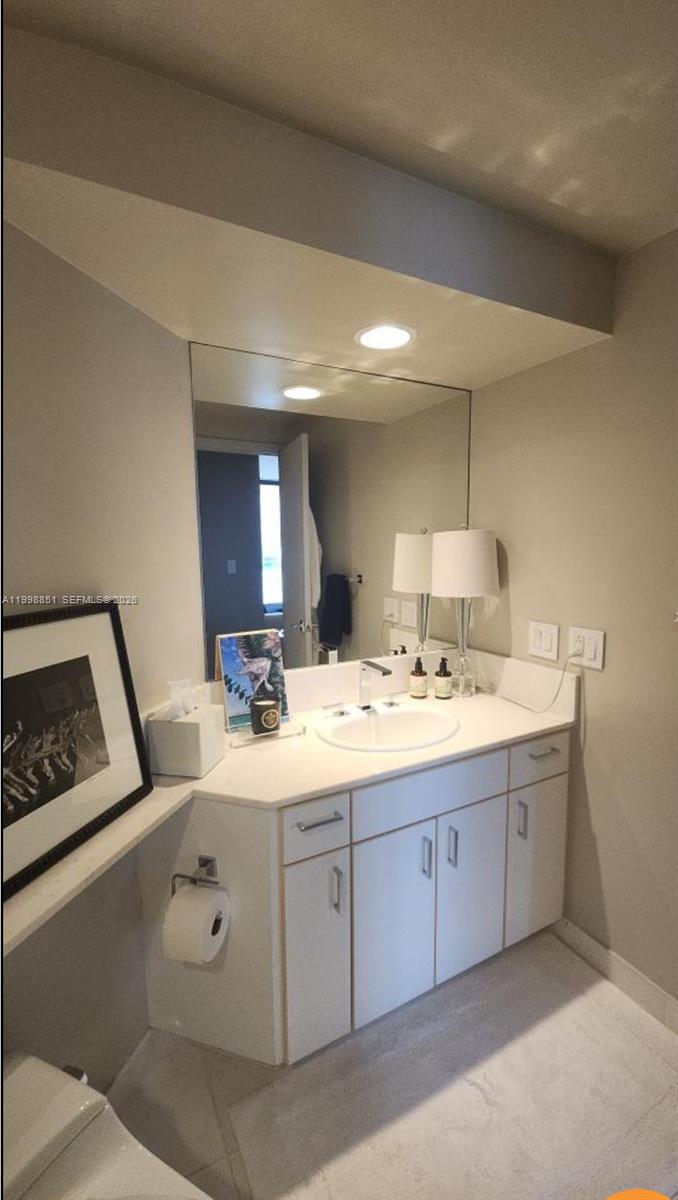 2800 ISL BLVD WILLIAMS IS - Residential