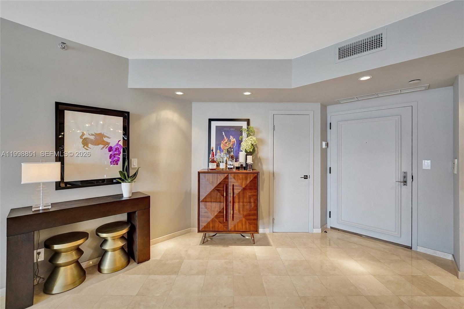 2800 ISL BLVD WILLIAMS IS - Residential