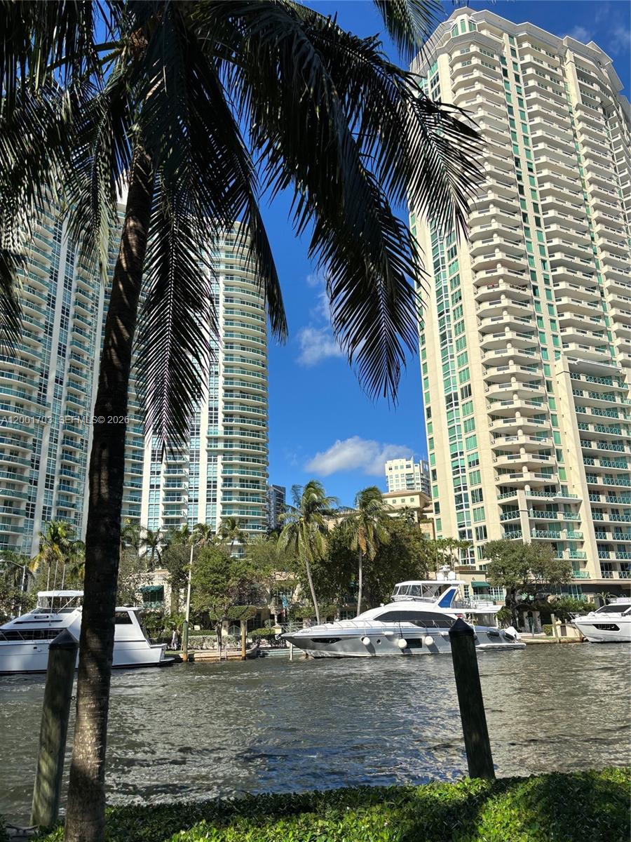 LAS OLAS BY THE RIVER CON - Residential Lease