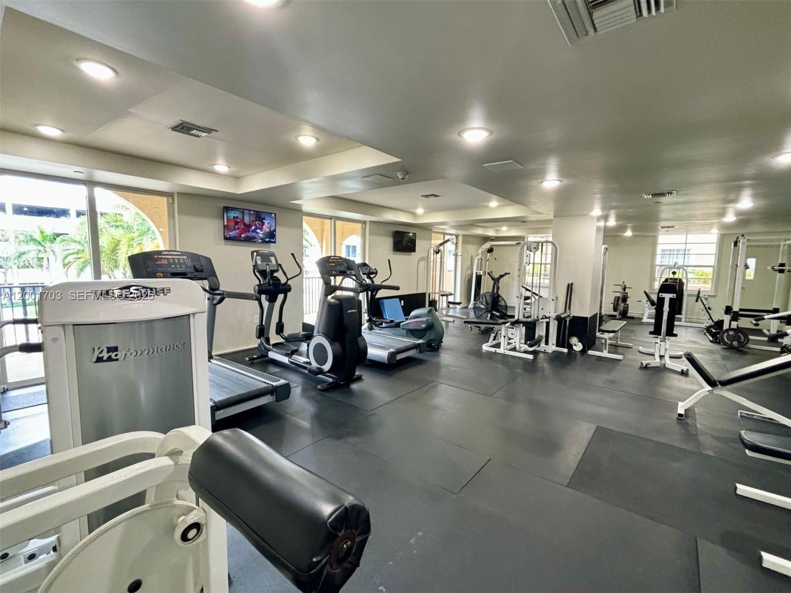 LAS OLAS BY THE RIVER CON - Residential Lease