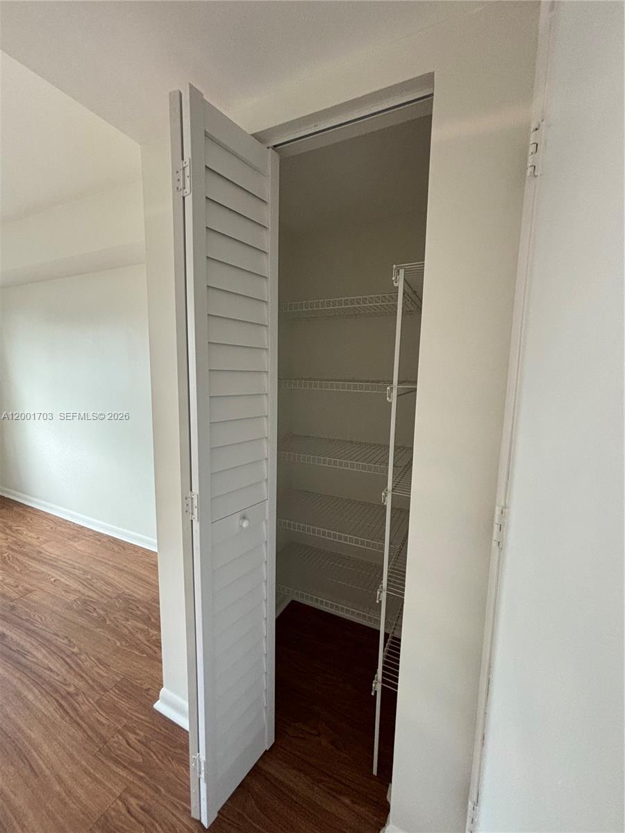 LAS OLAS BY THE RIVER CON - Residential Lease