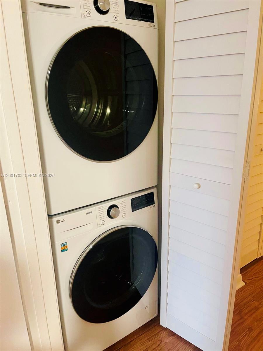 LAS OLAS BY THE RIVER CON - Residential Lease