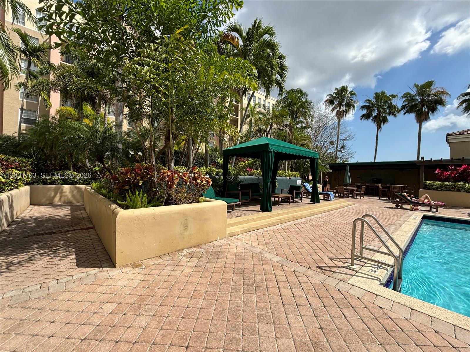 LAS OLAS BY THE RIVER CON - Residential Lease