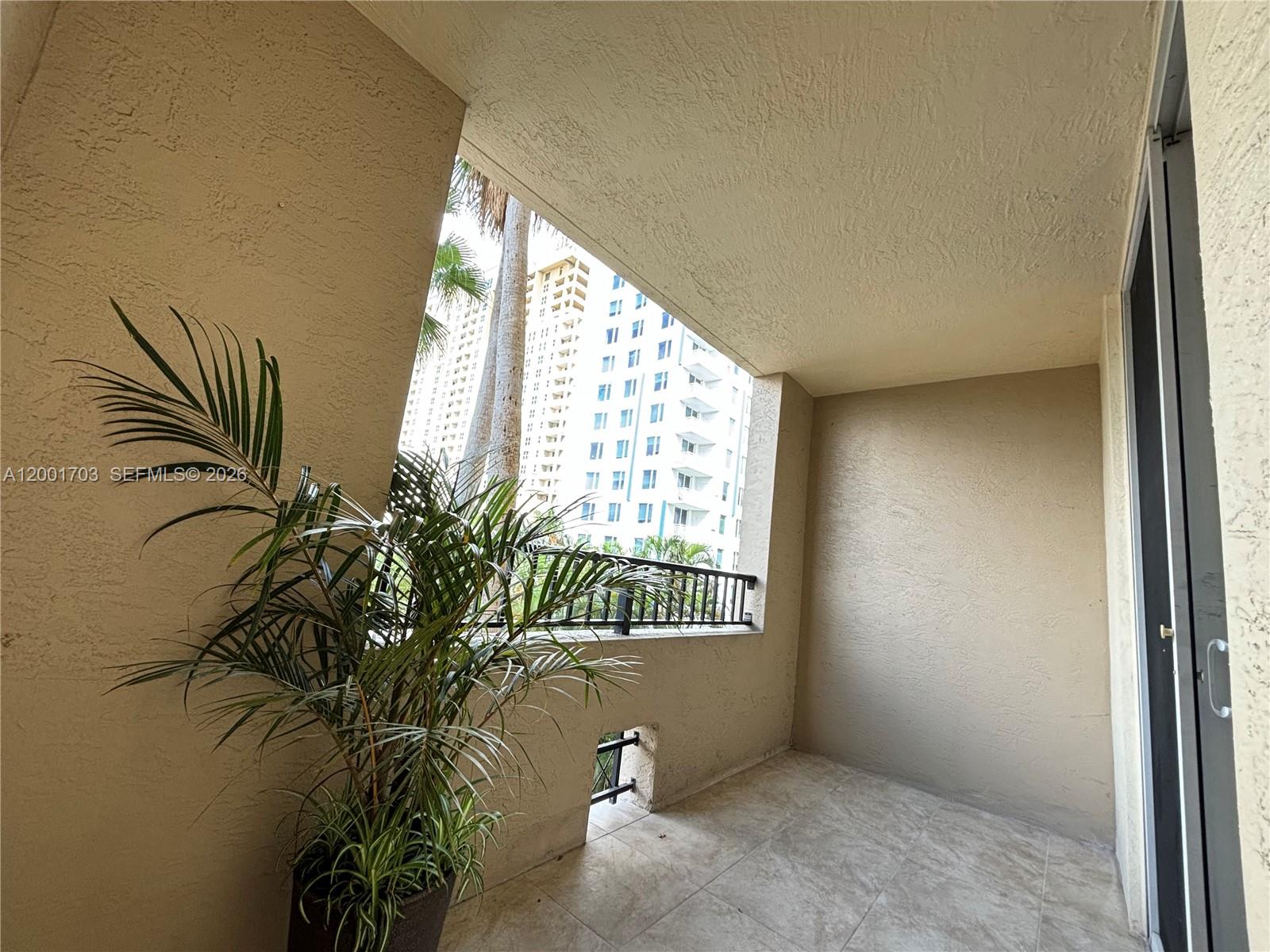 LAS OLAS BY THE RIVER CON - Residential Lease