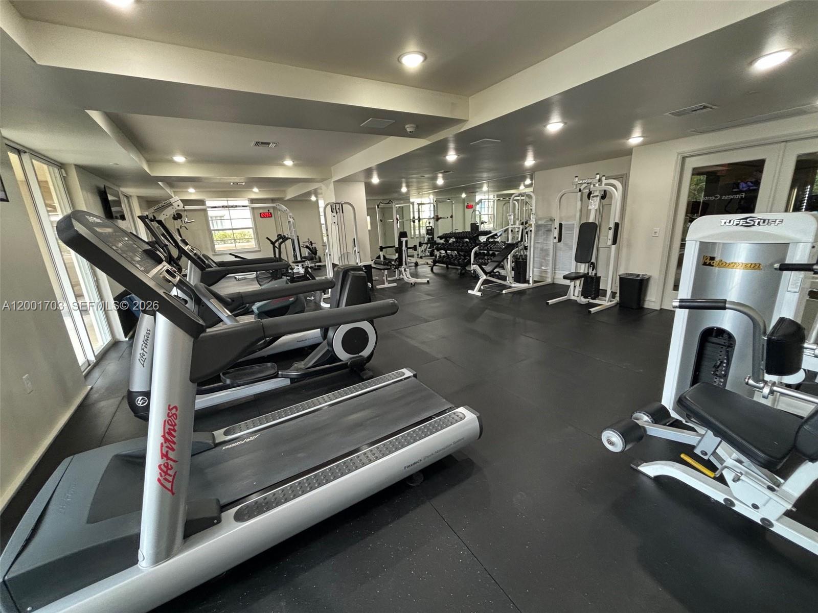 LAS OLAS BY THE RIVER CON - Residential Lease