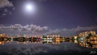 REEF SOUTH CONDO - Residential