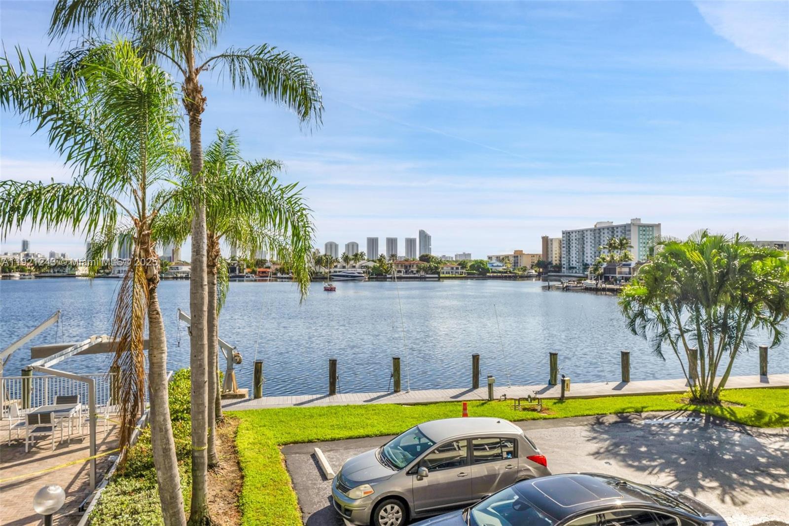 REEF SOUTH CONDO - Residential