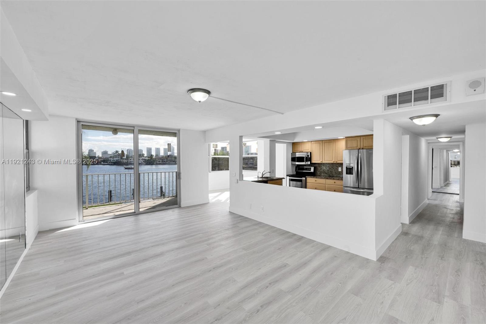 REEF SOUTH CONDO - Residential