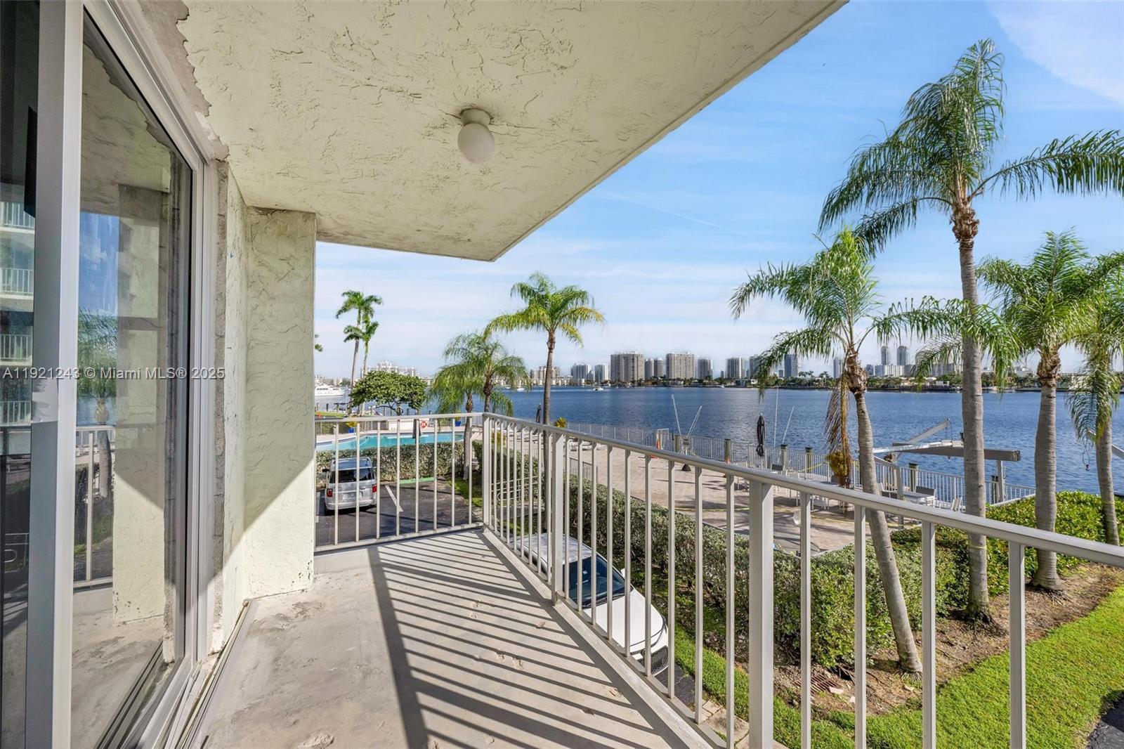 REEF SOUTH CONDO - Residential