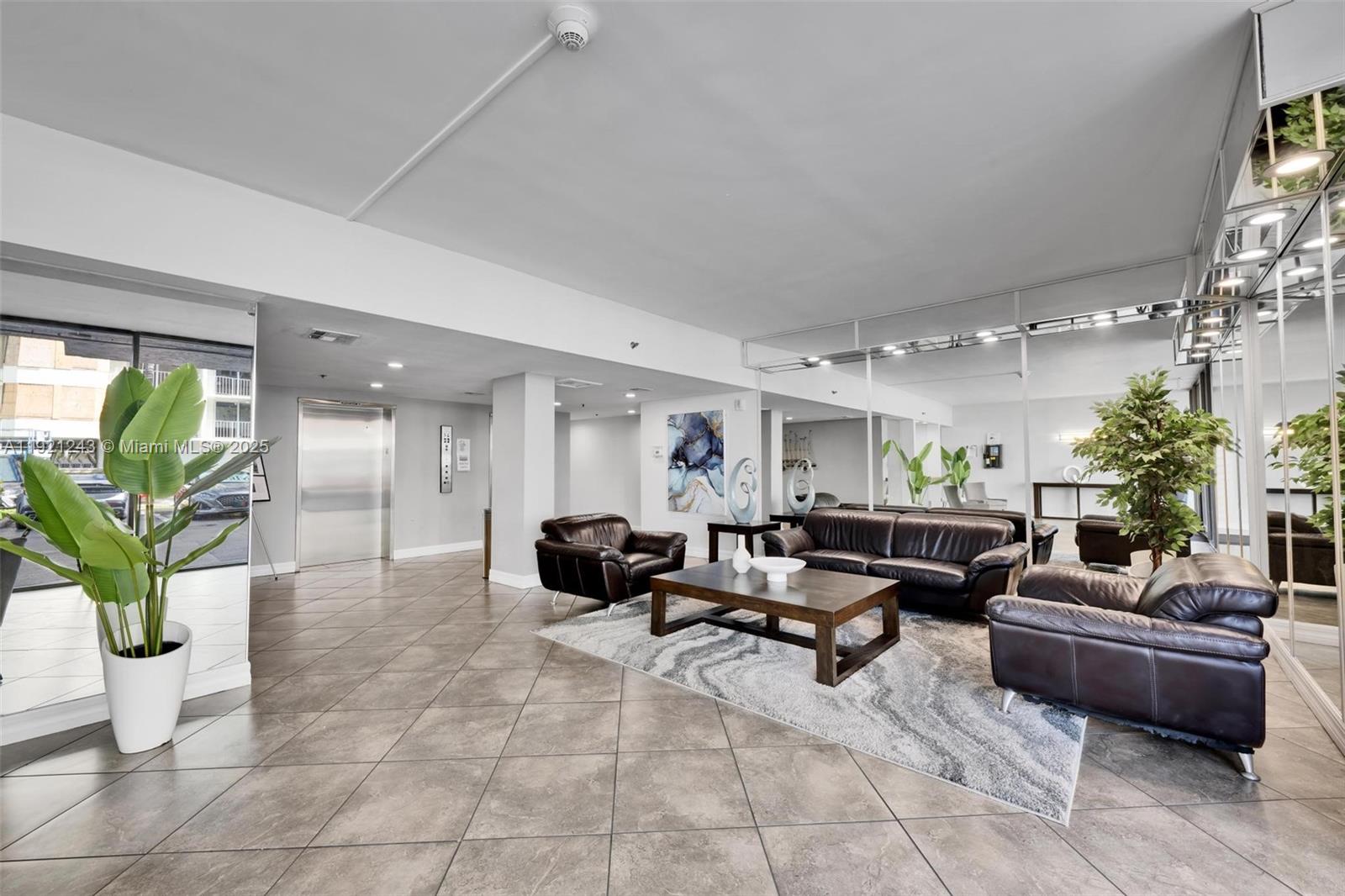 REEF SOUTH CONDO - Residential