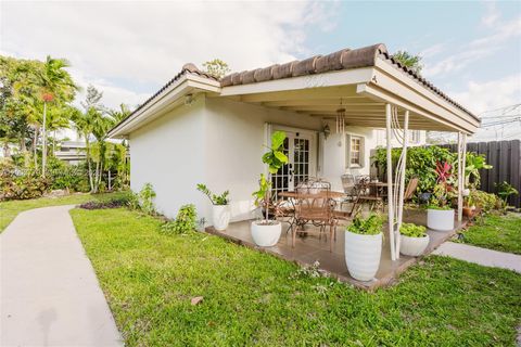 Photo of 1300 NE 204th St, Miami, FL 33179 (MLS # A12003779)