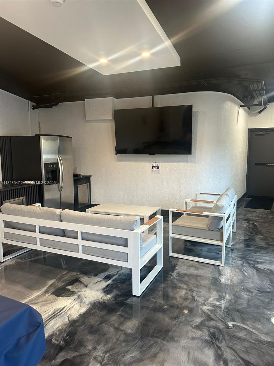 PELICAN LANDING CONDO - Residential