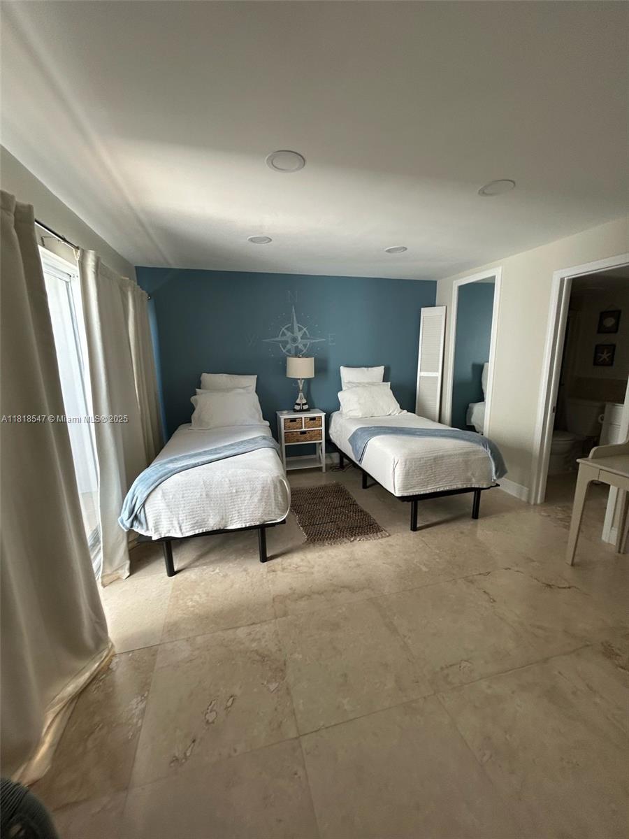 PELICAN LANDING CONDO - Residential