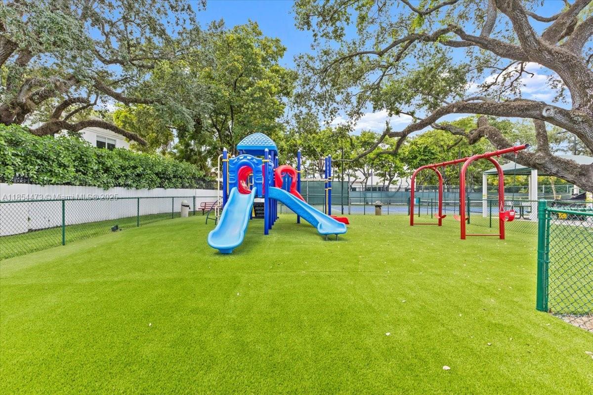 OAK HAMMOCK ESTATES - Residential